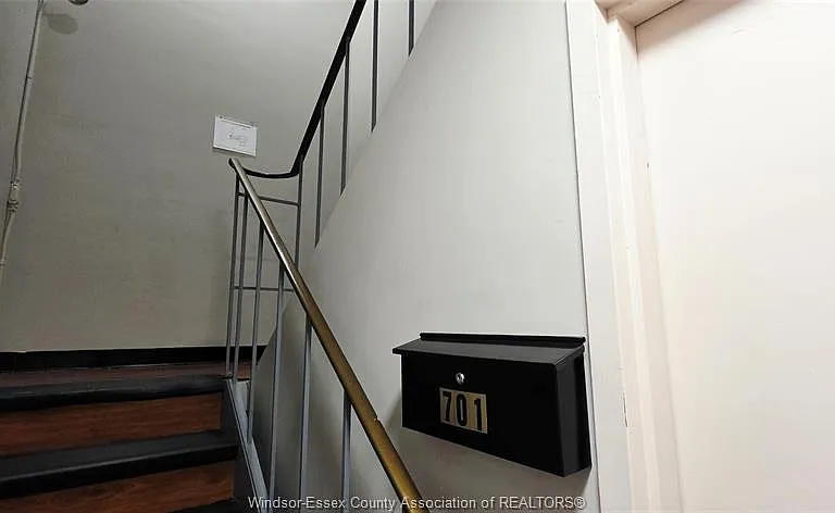 3900 Wyandotte St E #121 — Photo 11