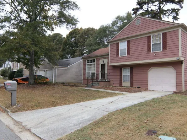 6653 Eastbriar Dr, Lithonia, GA 30058