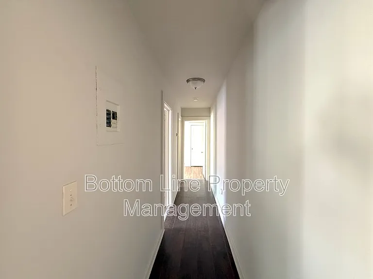 233 Orange St — Photo 6