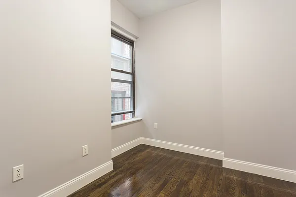 Rented by MNS | media 19