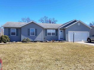 56796 Meadow Glen Dr, Elkhart, IN 46516