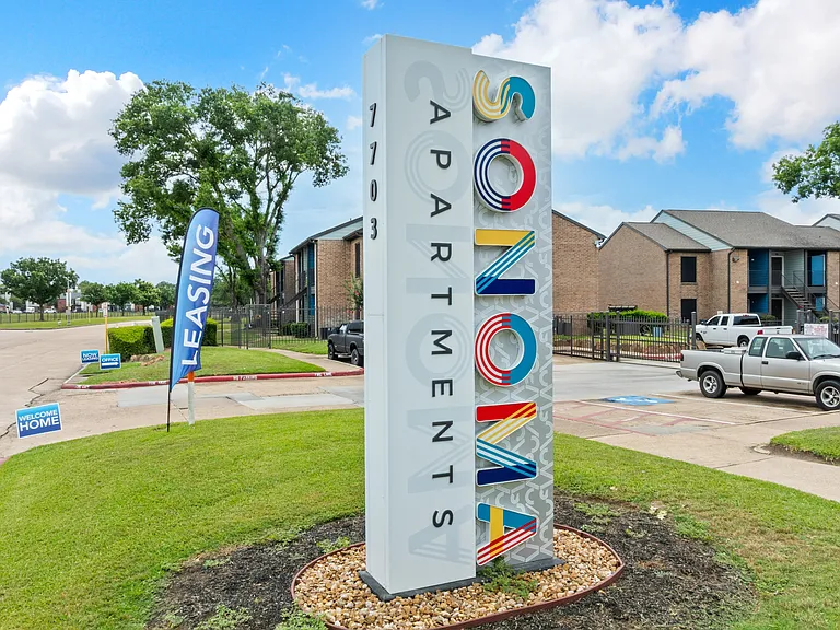 Welcome to Sonoma Apartments, where modern living meets vibrant community. Our stylish residences offer exceptional amenities and a prime location. Embrace a new lifestyle todayschedule your tour now!