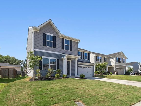3rd image of 406 Edenvale Dr