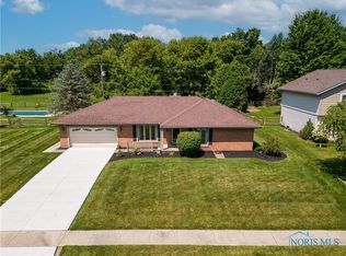2244 Garden Creek Dr, Maumee, OH 43537