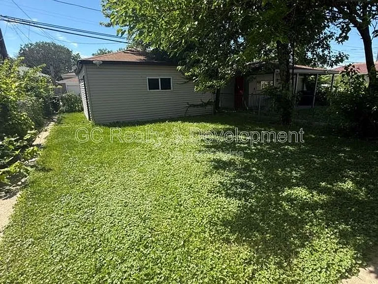 9552 S Greenwood Ave — Photo 11