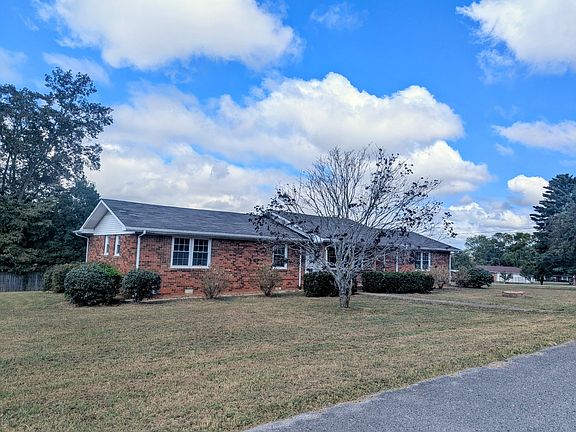 2nd image of 505 Kindel Dr