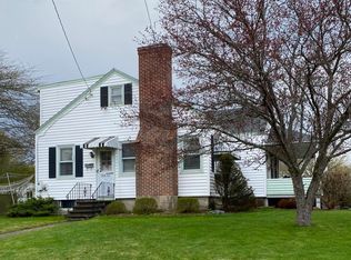 41 Lakeway Dr, Pittsfield, MA 01201