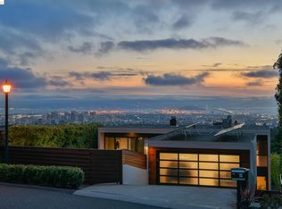 115 Pershing Dr, Oakland, CA 94611