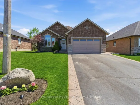 109 Pinnacle St, Brighton, ON K0K 1H0