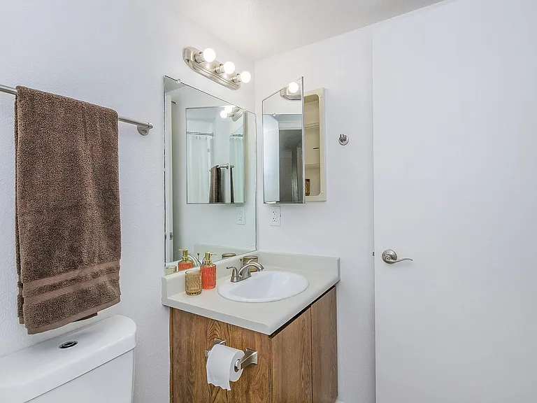 2 BED 2 BATH