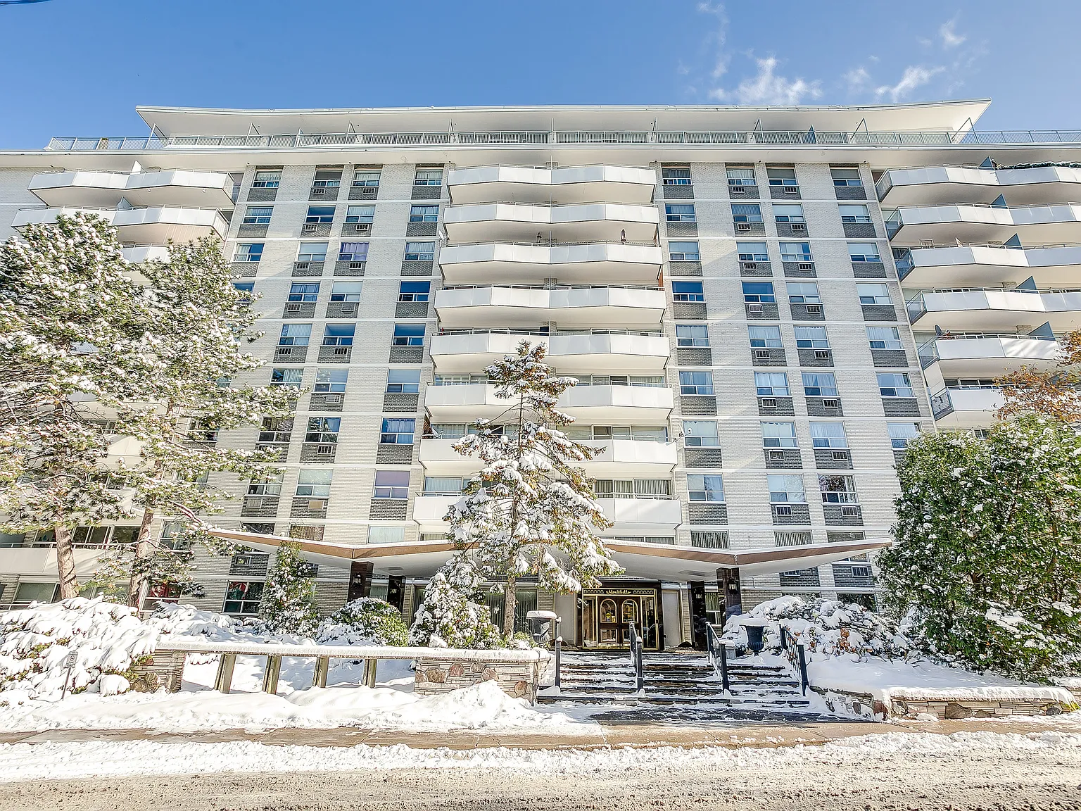 The Montebello, Toronto — Photo 2
