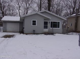 222 W Grant St, Hastings, MI