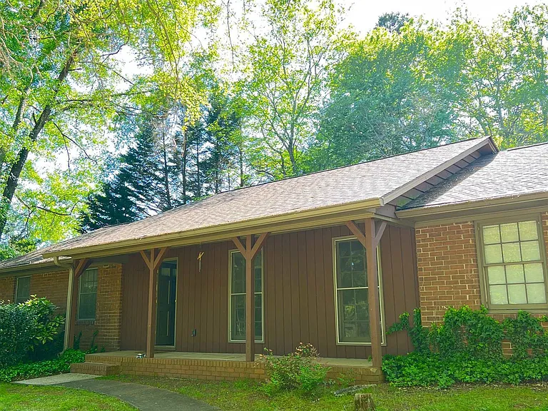 235 Weatherly Woods Dr — Photo 4