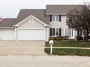 7124 Chesterfield Ct NE, Cedar Rapids, IA 52402