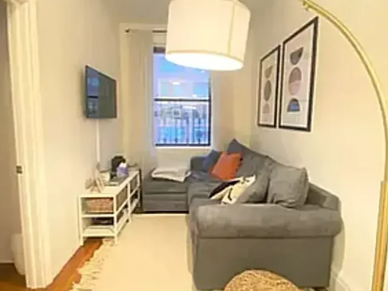 231 Lexington Ave #2A — Photo 3