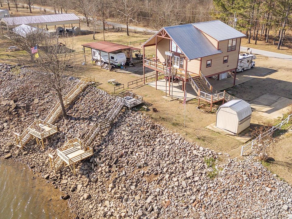 1st image of 230 Silver Water Ln