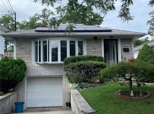 262-27 57th Ave, Little Neck, NY 11362