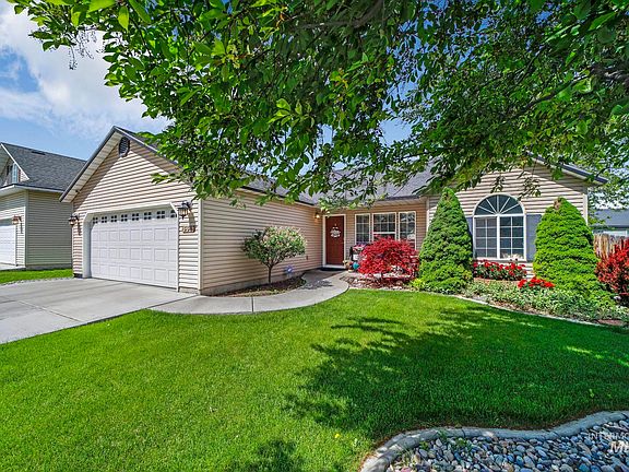 2nd image of 554 Cedarbrook Dr