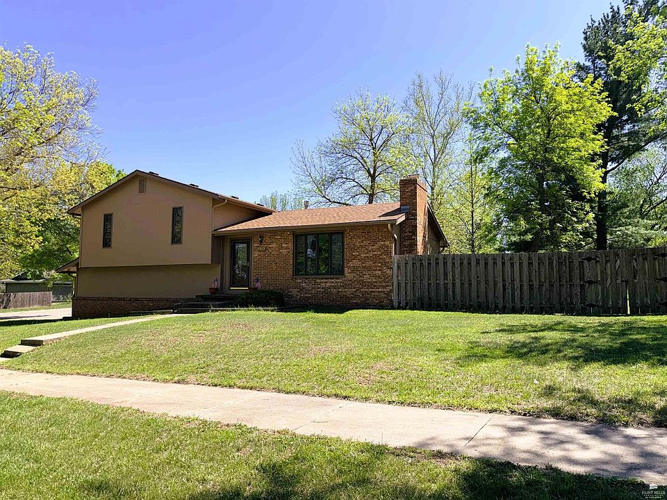 1st image of 3317 Claflin Rd