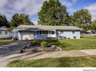503 S Cheyenne St, Taylorville, IL 62568