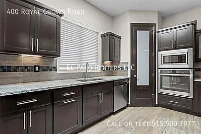400 Royal Crown Rd — Photo 26