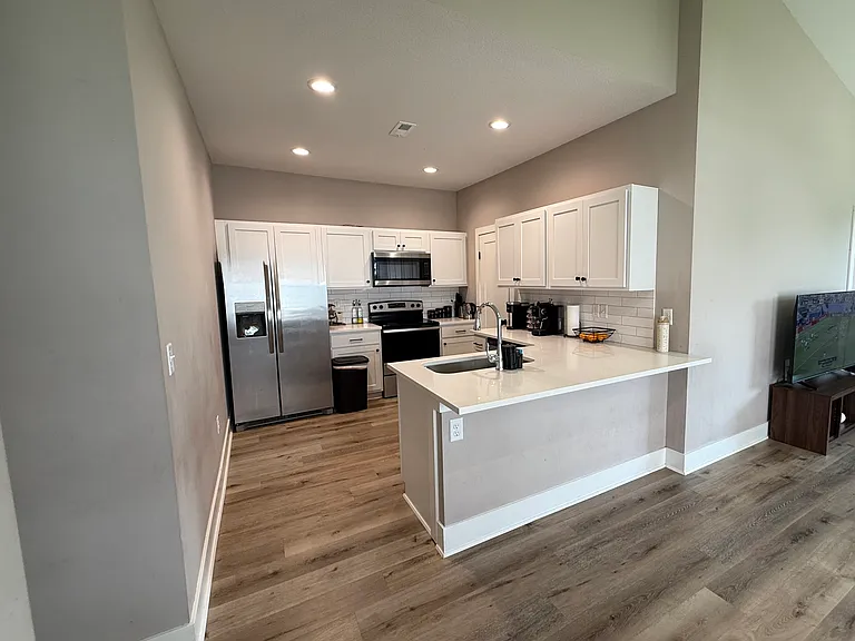 5527 N Sandkey St — Photo 9