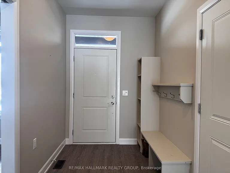 1547 Flanders Rd — Photo 5