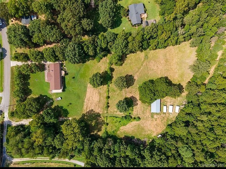 1st image of 253 Moore Dr