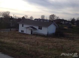 607 N 36th St, Nixa, MO 65714