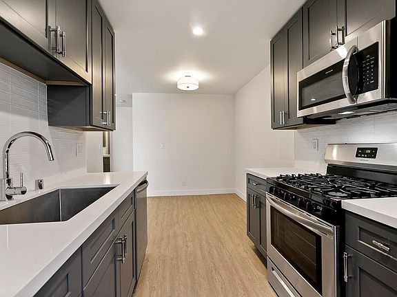 2nd image of 3314 Mentone Ave APT 3