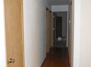 945 Redwood Blvd, Redding, CA 96003