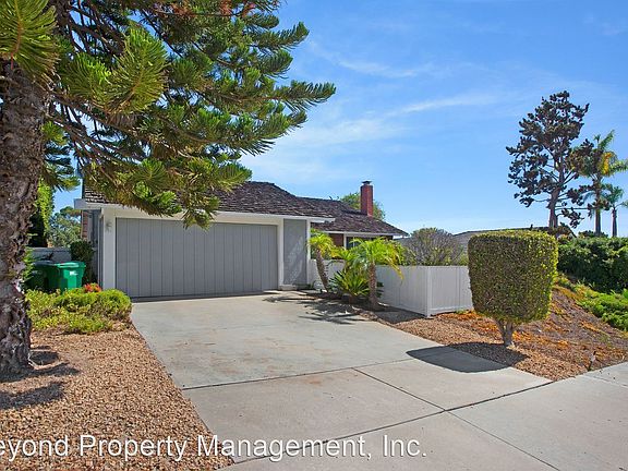 2nd image of 4520 Trieste Dr
