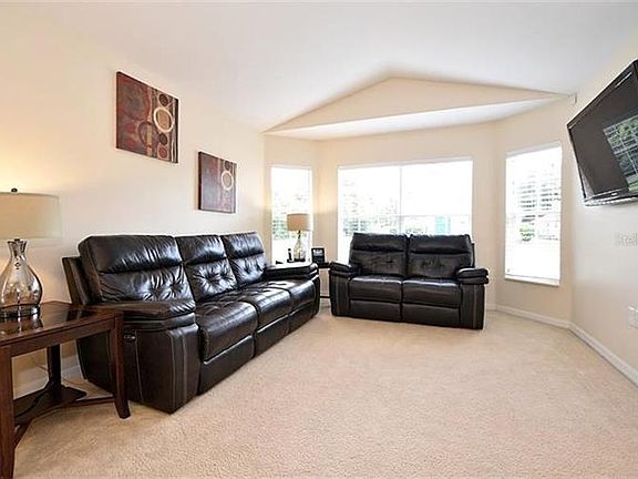 4th image of 3032 Wild Pepper Ave