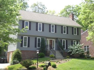 10157 Woodbury Dr, Wexford, PA 15090