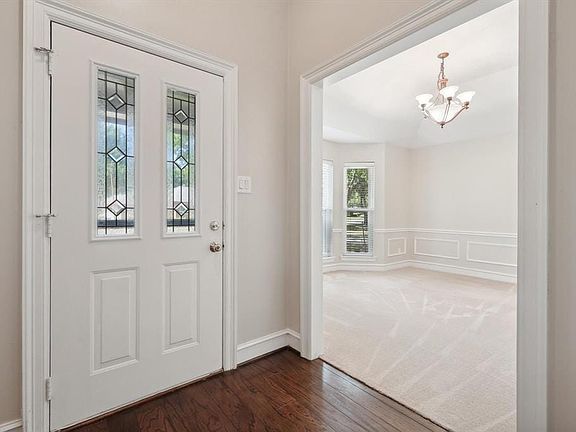 5th image of 145 Baird Cir