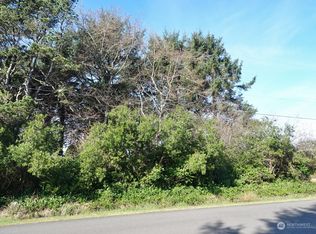 475 Inlet Ave NW, Ocean Shores, WA 98569