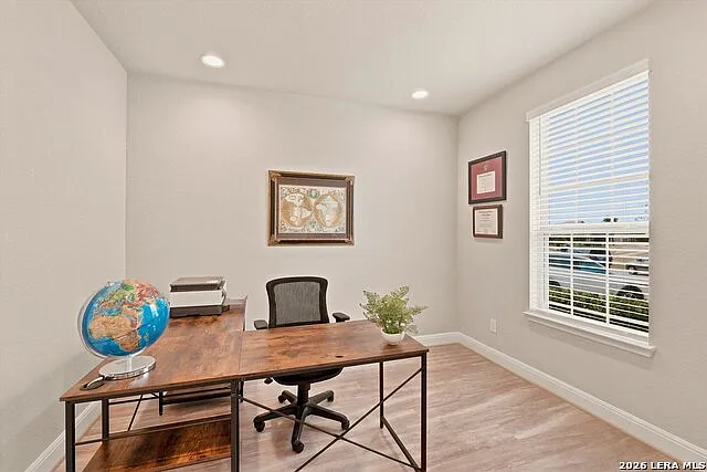 4 bed, 3.5 bath, 2685 sqft, $2,900 — Photo 4