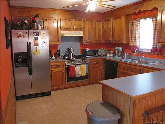 4th image of 2330 Wishbone Dr