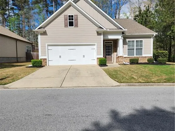 1072 Creekhead Dr, Villa Rica, GA 30180