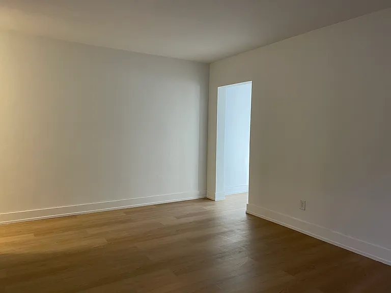 46 Montye Ave — Photo 5