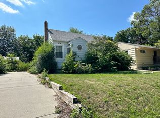 1431 Summit Ave, Ames, IA 50010