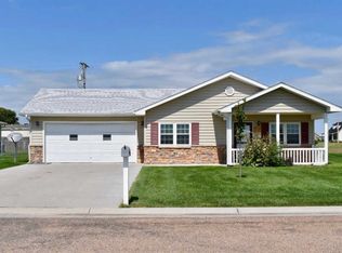 826 Hope St, Oakley, KS 67748