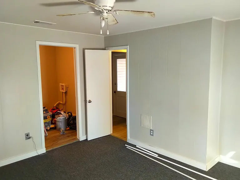 718 W Monroe Ave — Photo 11