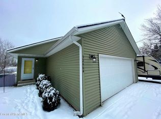 32664 N 3rd Ave, Spirit Lake, ID 83869
