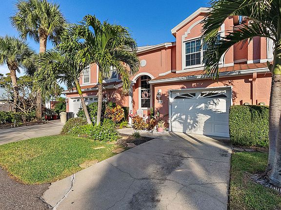 2nd image of 14508 Alejo Ct