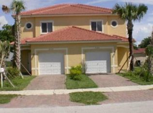 2223 McKinley St, Hollywood, FL 33020