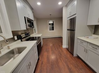 176 Dix Hills Rd, Huntington, NY 11743