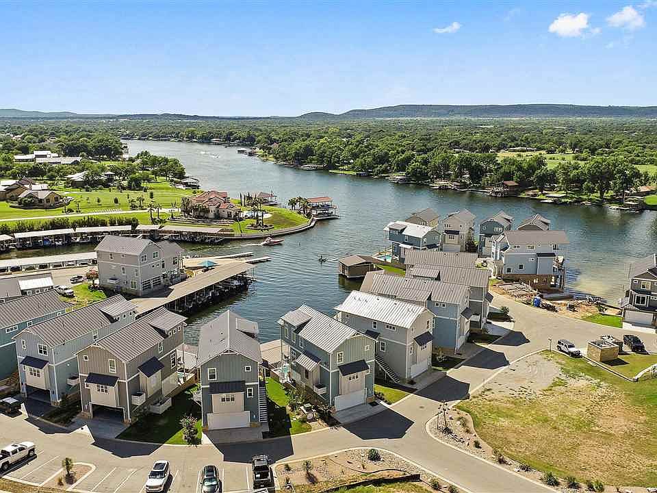 1st image of 204 Marina Blf