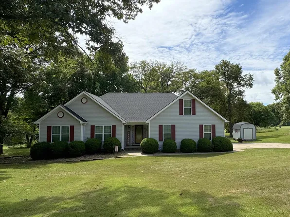 52A Cherokee Rd, Cherokee Village, AR 72529