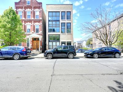 1836 S Carpenter St, Chicago, IL, 60608
